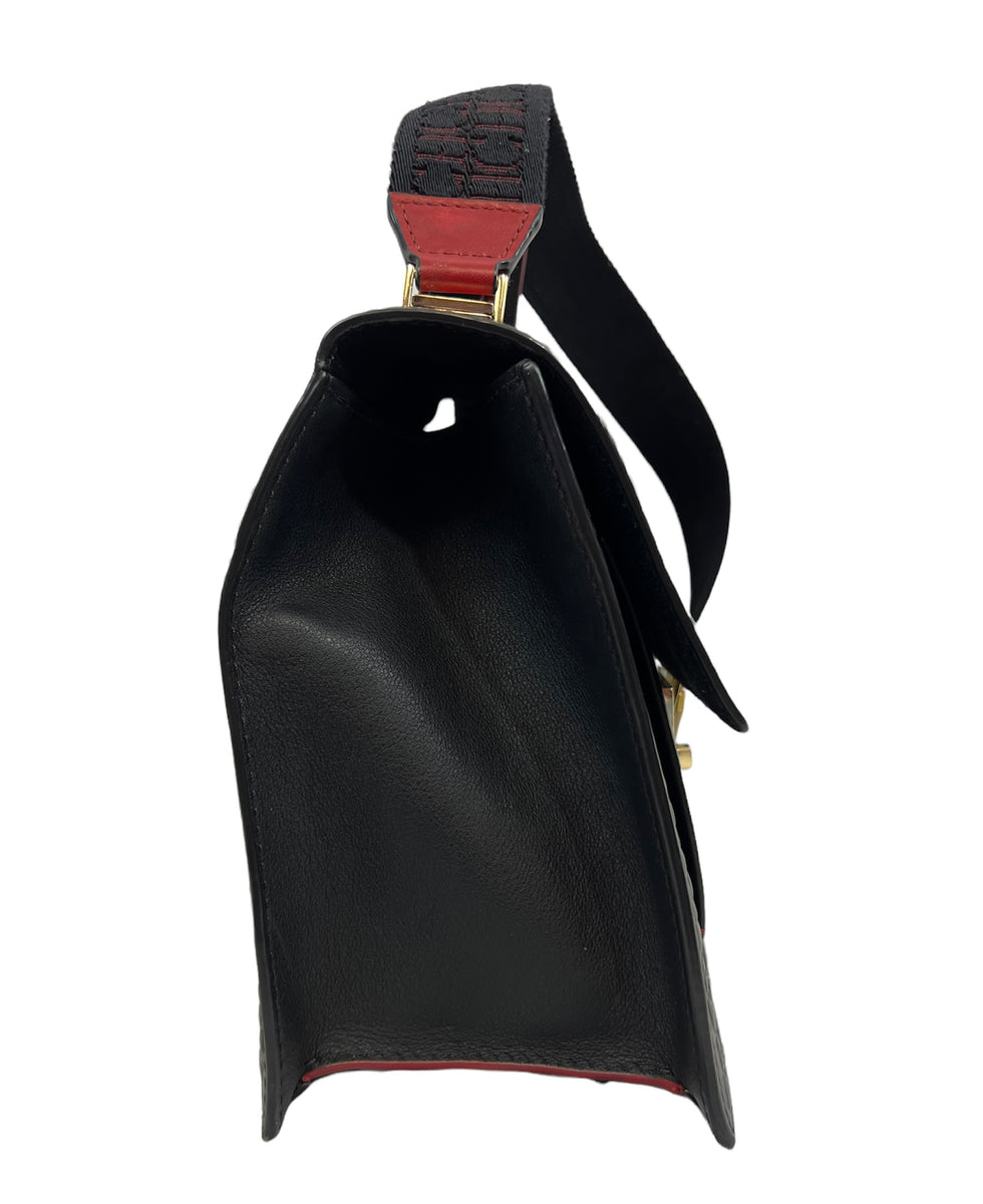 Carolina Herrera Black Crossbody Bag – thankunext.us