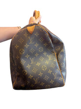 Load image into Gallery viewer, Louis Vuitton Monogram Keepall travel bag
