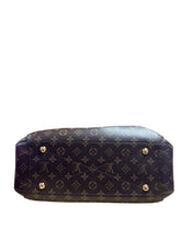 Load image into Gallery viewer, Louis Vuitton Montaigne GM monogram
