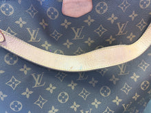 Load image into Gallery viewer, Louis Vuitton graceful Monogram
