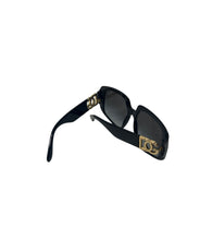 Load image into Gallery viewer, Dolce Gabbana Eyewear Square Sunglasses
