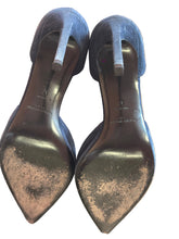 Load image into Gallery viewer, YSL Navy Blue Heels
