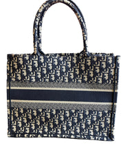 Load image into Gallery viewer, Christian Dior Médium Book Tote Navy
