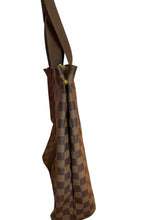 Load image into Gallery viewer, Louis Vuitton Damier Tote
