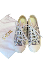 Load image into Gallery viewer, Christian Dior Sneakers
