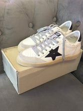 Load image into Gallery viewer, Golden Goose Ball Star
