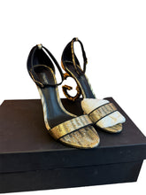 Load image into Gallery viewer, Dolce &amp; Gabbana Black/Gold Heels
