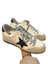 Load image into Gallery viewer, Golden Goose Ball Star
