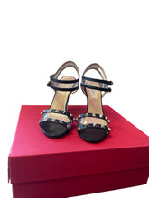 Load image into Gallery viewer, Valentino Black Heels Ruckstud
