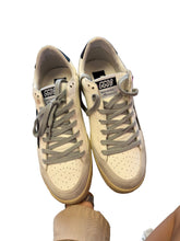 Load image into Gallery viewer, Golden Goose Ball Star
