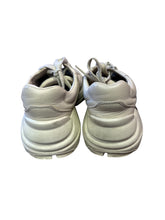Load image into Gallery viewer, Gucci Rhython Kiss Sneaker
