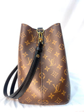 Load image into Gallery viewer, Louis Vuitton NeoNoe Handbag
