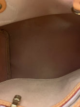 Load image into Gallery viewer, Louis Vuitton azur Damier speedy 25
