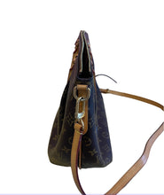 Load image into Gallery viewer, Louis Vuitton Turenne Handbag
