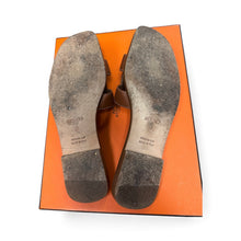 Load image into Gallery viewer, HERMES Oran Brown Sandals
