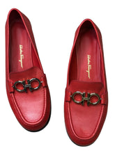 Load image into Gallery viewer, Salvatore Ferregamo Leather Rolo Loafers Reversible Gold/Silver Hardware
