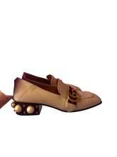 Load image into Gallery viewer, Gucci ivory leather Peyton loafer
