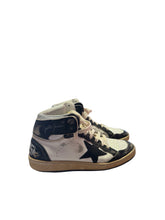 Load image into Gallery viewer, Golden Goose Men’s Sneakers
