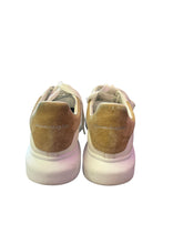 Load image into Gallery viewer, Alexander Mcqueen Sneakers
