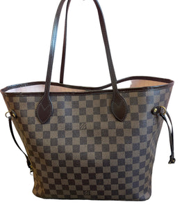 Louis Vuitton Damier Neverfull MM pink interior