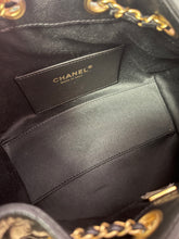 Load image into Gallery viewer, Chanel 25 mini
