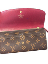 Load image into Gallery viewer, Louis Vuitton wallet

