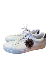 Load image into Gallery viewer, Dolce &amp; Gabbana Heart Sneakers
