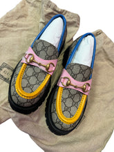 Load image into Gallery viewer, Gucci Málaga Cloth Flats
