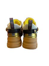 Load image into Gallery viewer, Gucci Flashtreck Sneakers
