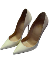 Load image into Gallery viewer, Christian Louboutins “so kate “ creme pumps
