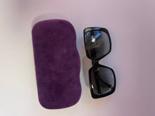 Load image into Gallery viewer, Gucci Black With Diamond Sunglasses
