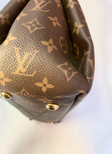 Load image into Gallery viewer, Louis Vuitton Pallas Shopping Tote
