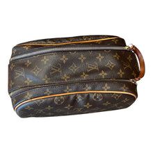 Load image into Gallery viewer, Louis Vuitton monogram Toiletry
