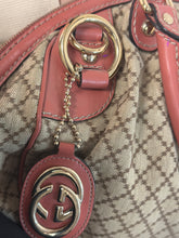 Load image into Gallery viewer, Gucci Vintage
