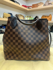 Louis Vuitton Neverfull MM Red Interior