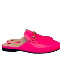 Load image into Gallery viewer, GUCCI Pink PrinceTown Mules
