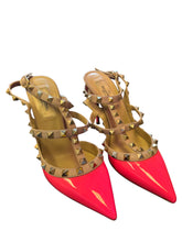 Load image into Gallery viewer, Valentino Pink Pumps
