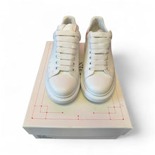 Load image into Gallery viewer, Alexander Mcqueen tornasol Sneakers
