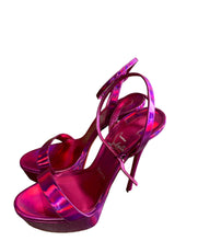 Load image into Gallery viewer, Christian Louboutin Pink Heels
