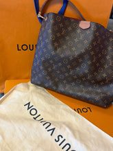 Load image into Gallery viewer, Louis Vuitton graceful Monogram
