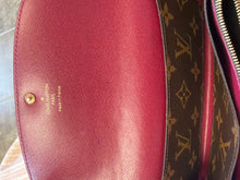 Load image into Gallery viewer, Louis Vuitton wallet
