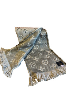 Louis Vuitton grey/white scarf