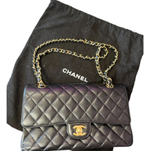 Load image into Gallery viewer, Chanel Classic Flap Bag (BLACK)
