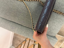Load image into Gallery viewer, Chanel Shoulder Bag Purple Leather 2016
