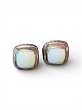 Load image into Gallery viewer, David Yurman Earings
