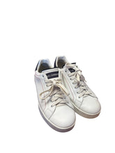 Load image into Gallery viewer, Dolce &amp; Gabbana White Sneakers
