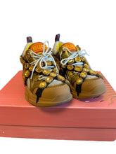 Load image into Gallery viewer, Gucci Flashtreck Sneakers
