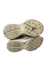 Load image into Gallery viewer, Gucci Rhython Kiss Sneaker
