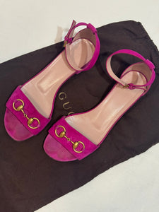 Gucci pink sandals