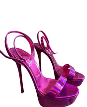 Load image into Gallery viewer, Christian Louboutin Pink Heels
